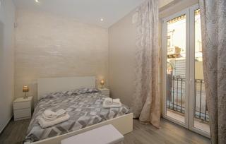 Stunning Home In Solarino - 5