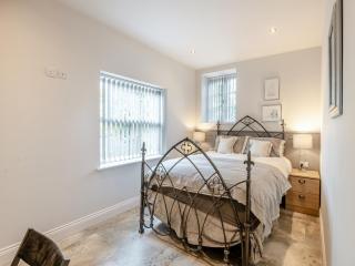Foreman's Cottage - 1