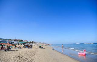 Nice Apartment In Porto San Giorgio - Porto San Giorgio - 2