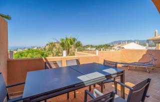 Nice Apartment In Marbella - 2