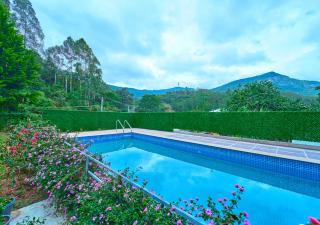 Ministers Mansion Pool Resort Kanthalloor by VOYE HOMES ! Infinity Pool & Scenic Views - 9