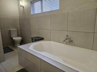 Chandané Guesthouse - 8