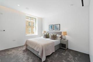 Private 1 Bedroom Suite with by Hyde Park - 0