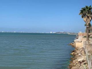 Bayside Paradise 4BR Home with Patio & Games Room - 6
