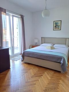 Rooms Keti - Yellow room - 9