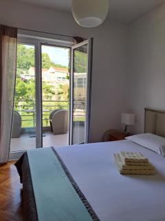 Rooms Keti - Yellow room - 8