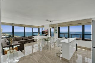 Stylish Oceanfront 2BR 1BA Condo with Resort Amenities Pools Gym Sauna 1402 - 8