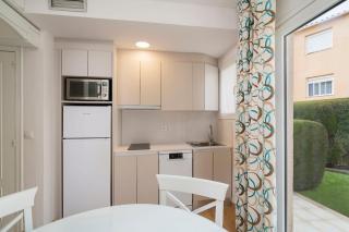 Apartamentos turísticos Jardines del Plaza - 4