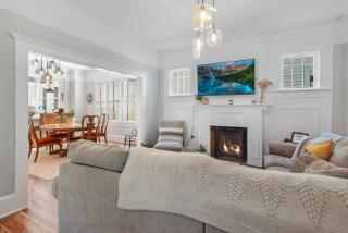 SaraCasa - First Floor House 2Br/1.5Bath - 3