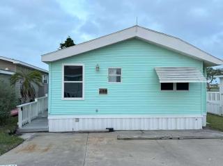 Stylish 2BR Waterfront Home w Pool & Resort Access - 6