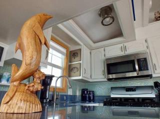 Charming 1BR Waterfront Retreat with Private Patio - 3