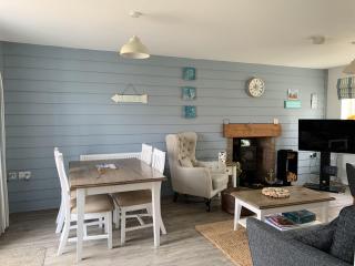 Seaview Cottage - 8