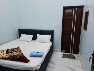 JAIN HOMESTAY NEWLY OPENED NEAR MAHAKALESHWAR JYOTIRLINGA TEMPLE AND UJJAIN JUNCTION RAiLWAY STATION - 9
