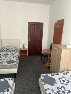 Rooms v samém centru Ostravy - 1