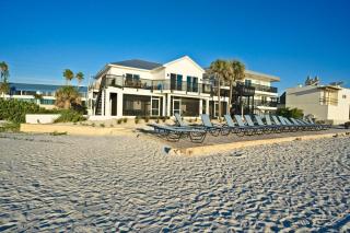 Beachfront condo in paradise Anna Maria Island - 9