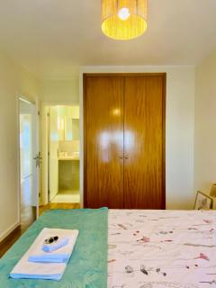 Comfy Retreat - 2 king beds with pool - 4