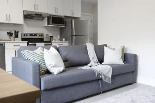 Cozy 2BR for Family & Private Parking & Near Mall - 5