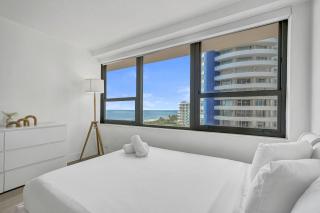 Gorgeous Ocean View 3BD Condo in Beachfront Resort 907 - 1