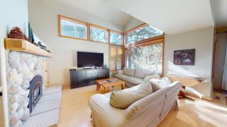 Snowcreek Resort Vacation Rentals 719 Fairway Circle - 0
