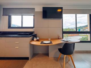 Studio Moderno c/ Piscina e Garagem - 4