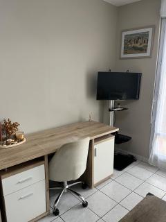 Detente en automne terrasse parking prive et Netflix a dispo - 9