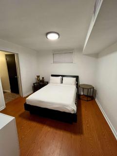 Lafayette House-5 BR Garden Kitchen & Free Parking - 7