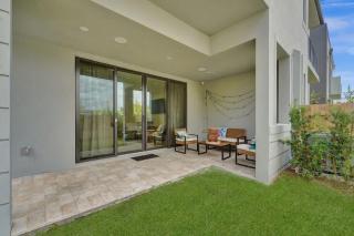 New 4BR Upscale Family Haven - 9