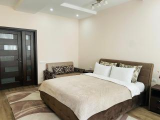 Center Lev Tolstoi Apartment III - 8