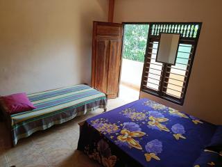 NMA Holiday Inn 6 - 9