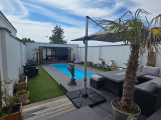 Villa at London Rd - 1