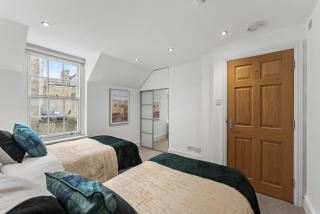 The Roman Bath Apartments - The Gatsby - 2