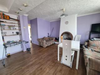 Room in Feltham, Heathrow, London - 7