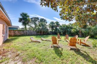 5 Blocks to Jax Beach Getaway with Patio and Yard! - 8