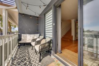 Steps to Sand Townhome with Balcony in Jax Beach! - 4