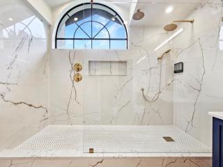 Serene Pool Oasis Tampa Vacation - 9