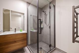 New 3BR with garage - Central Stay Near Christchurch Best - 2