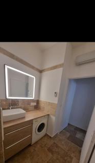 T3 de 60 M2 avec parking à 3 min de l autoroute - 2