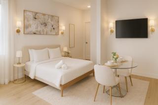 Marina Breeze 2BR 2BA & 1BR 1BA - Pool, Hot Tub, Gym - Close to Beach - 4