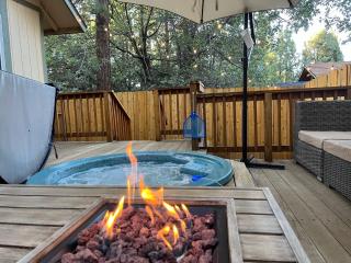 Sugar Suites Cozy Cabin Retreat Near Big Bear - 0