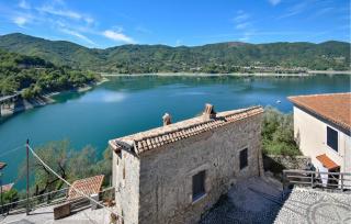 1 Bedroom Cozy Apartment In Castel Di Tora - 1