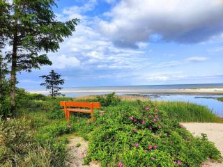 Secluded Lagoon Retreat in Hou-By Traum - 2