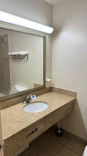 Country Host Inn - 6