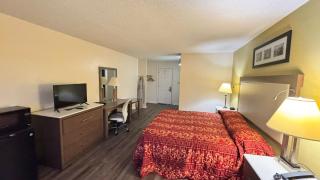 Country Host Inn - 3