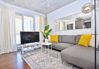 Charming 2BR in downtown MTL - 3