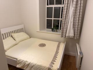 Dublin Cozy Room in Ballsbridge - near Grand Canal &Aviva - 4