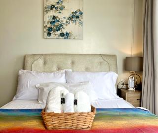 Elles Escape - One Bedroom with Balcony - 0