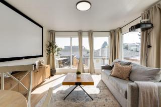 Ramsay Retreat Spa Vibes Hot Tub & Skyline Views - 0