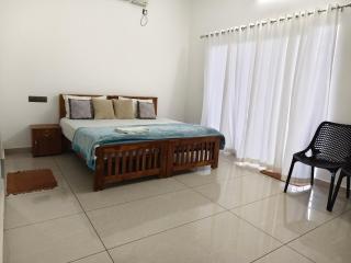 Waves Beach Homestay - 9