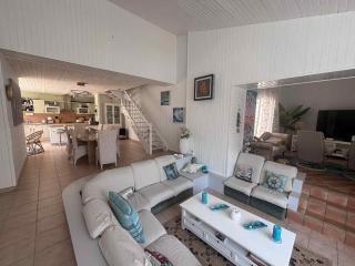 Grand logement à La Tranche-sur-Mer pour 10 personnes - FR-1-194-298 - 9