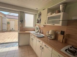 Grand logement à La Tranche-sur-Mer pour 10 personnes - FR-1-194-298 - 4